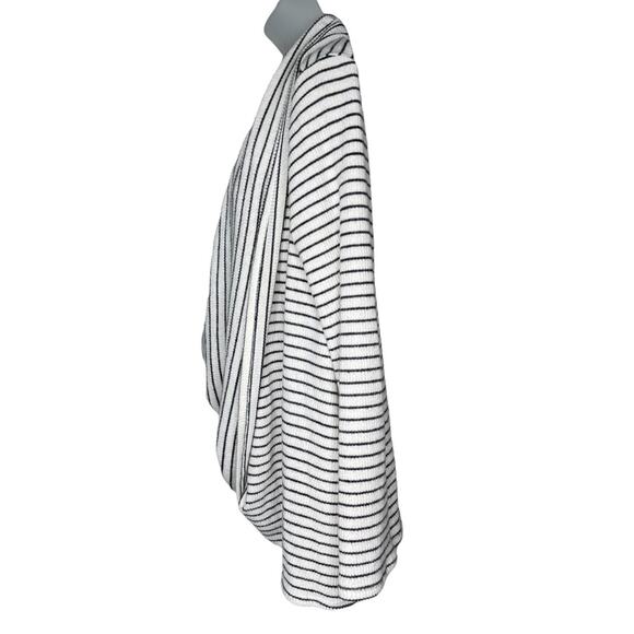 HUMMINGBIRD White & Black Stripe Drape Front Cardigan Women’s - Picture 3 of 9